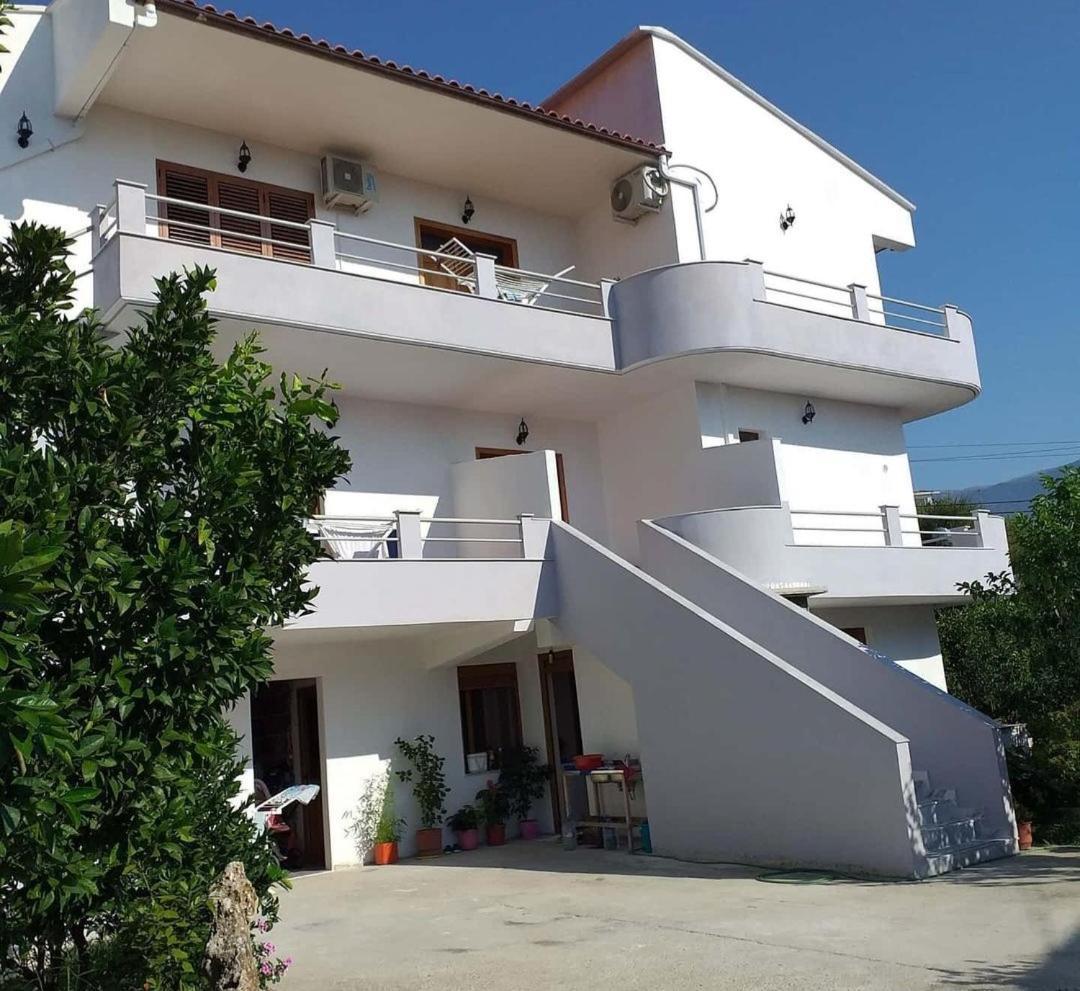 Villa Zija Hasani Orikum Exterior photo